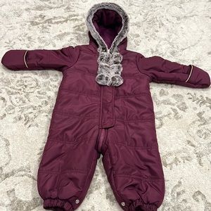 First Impressions from Nordstrom! 6-9 months (17-22 lbs)